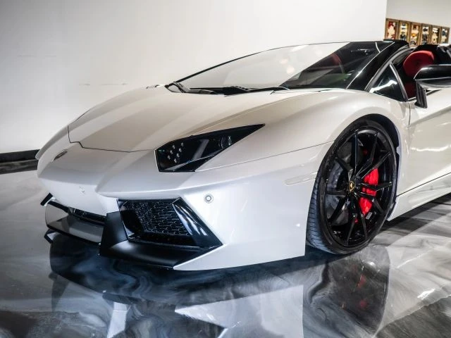 2015 Lamborghini Aventador LP700-4 - Image 17 of 21