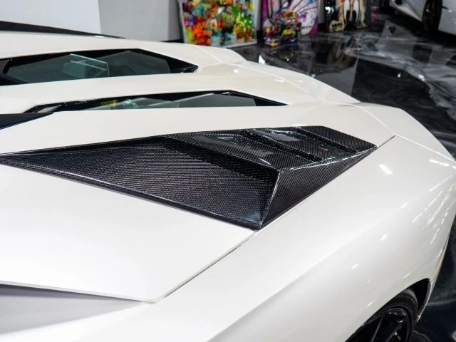 2015 Lamborghini Aventador LP700-4 - Image 12 of 21