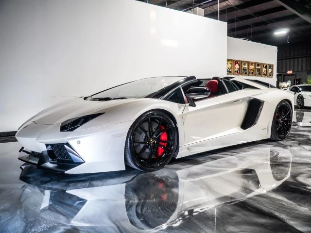 2015 Lamborghini Aventador LP700-4 - Image 16 of 21