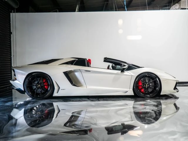 2015 Lamborghini Aventador LP700-4 - Image 7 of 21