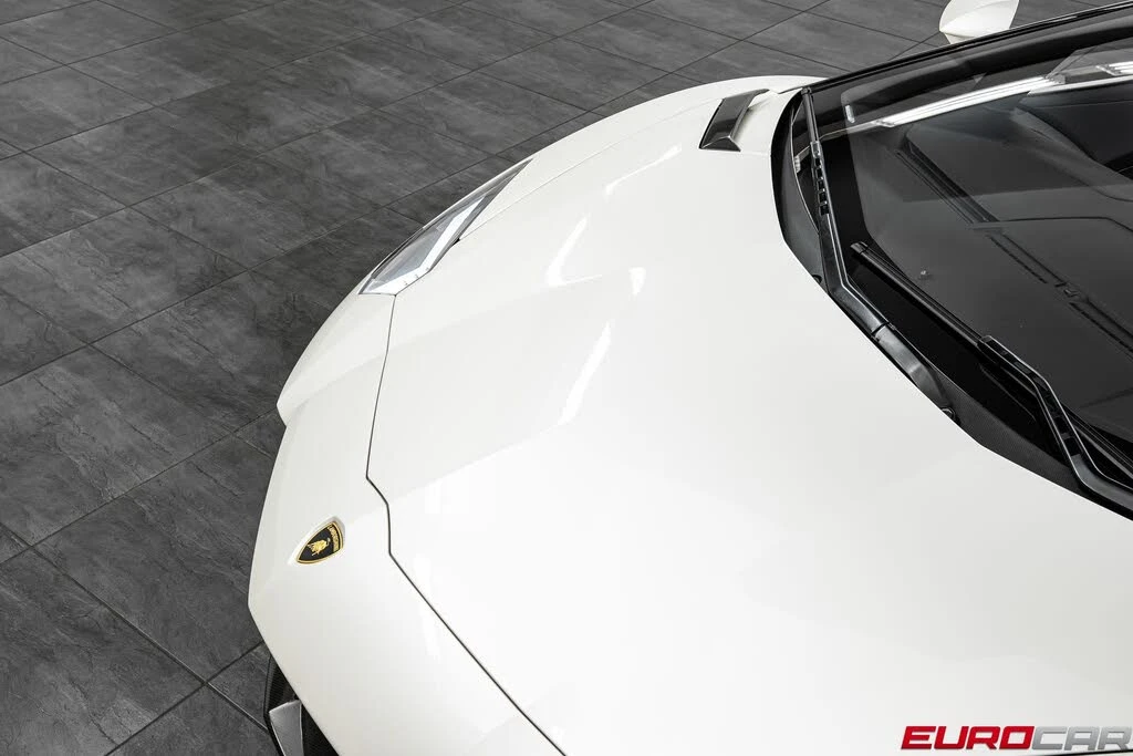 2015 Lamborghini Aventador LP700-4 Roadster - Image 12 of 31