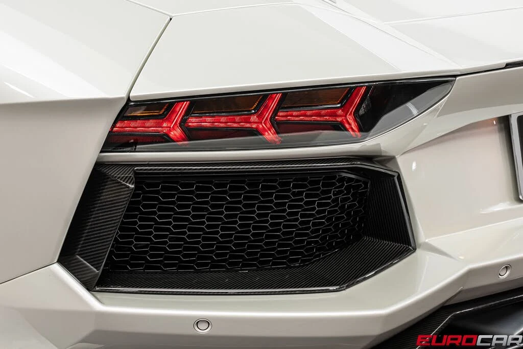 2015 Lamborghini Aventador LP700-4 Roadster - Image 27 of 31