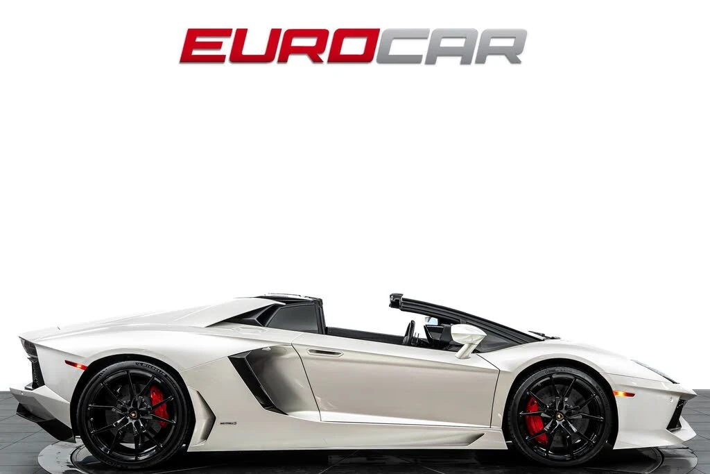 2015 Lamborghini Aventador LP700-4 Roadster - Image 8 of 31