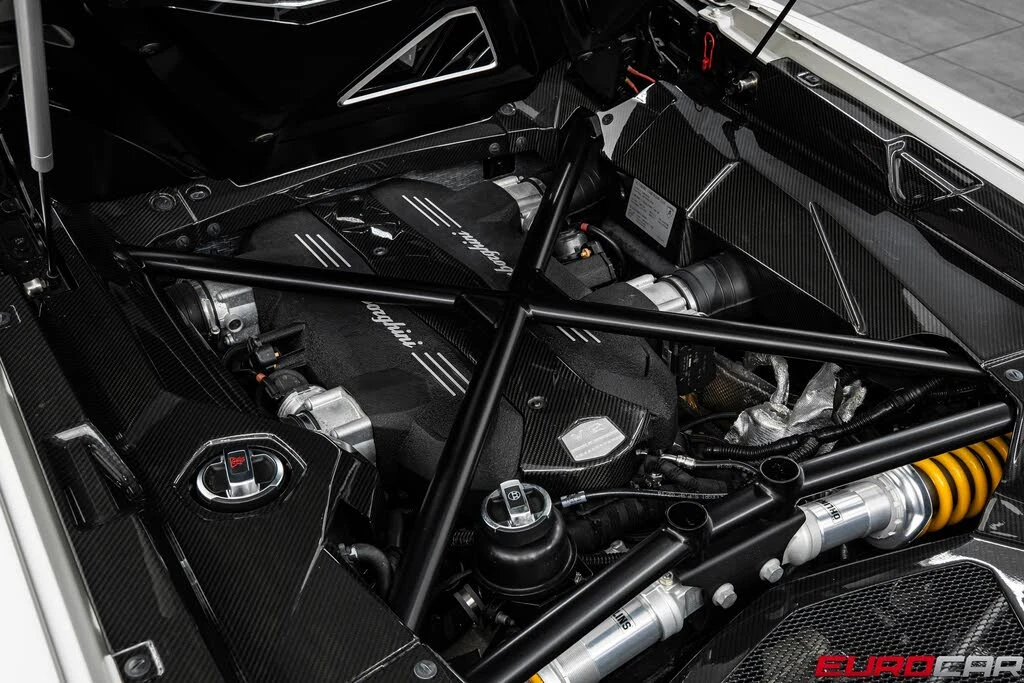 2015 Lamborghini Aventador LP700-4 Roadster - Image 25 of 31