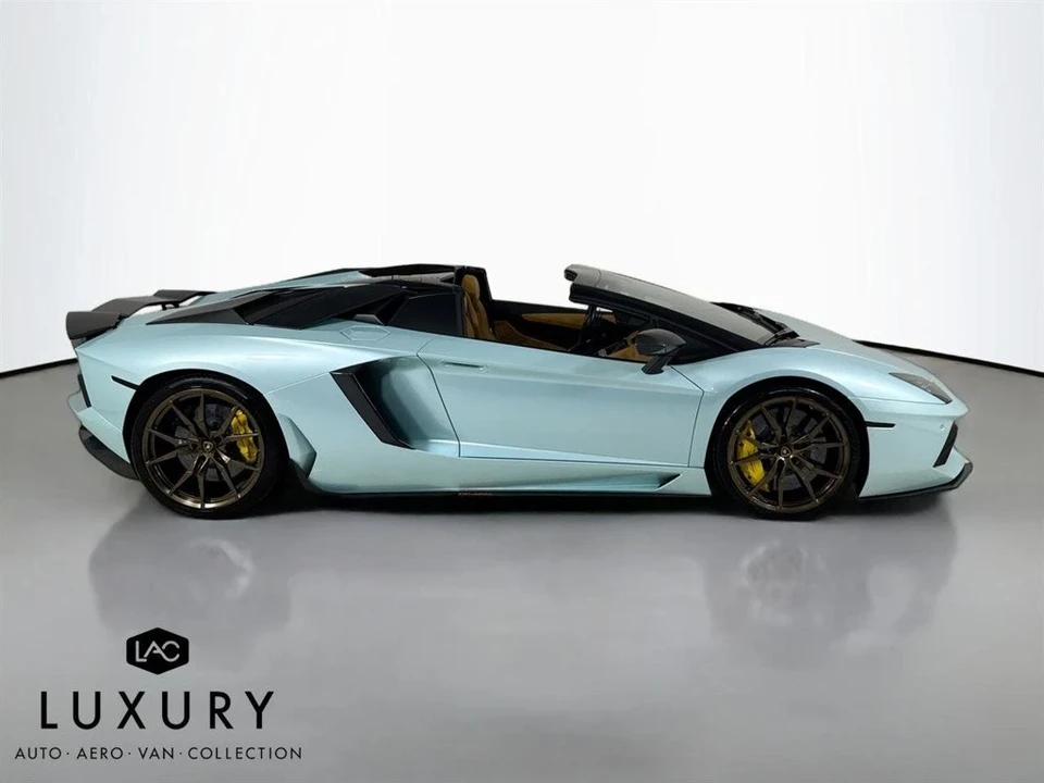 2015 Lamborghini Aventador LP700-4 - Image 3 of 12