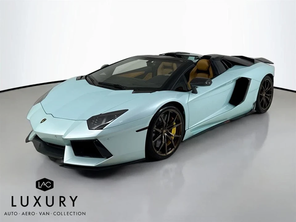 2015 Lamborghini Aventador LP700-4 - Image 9 of 12