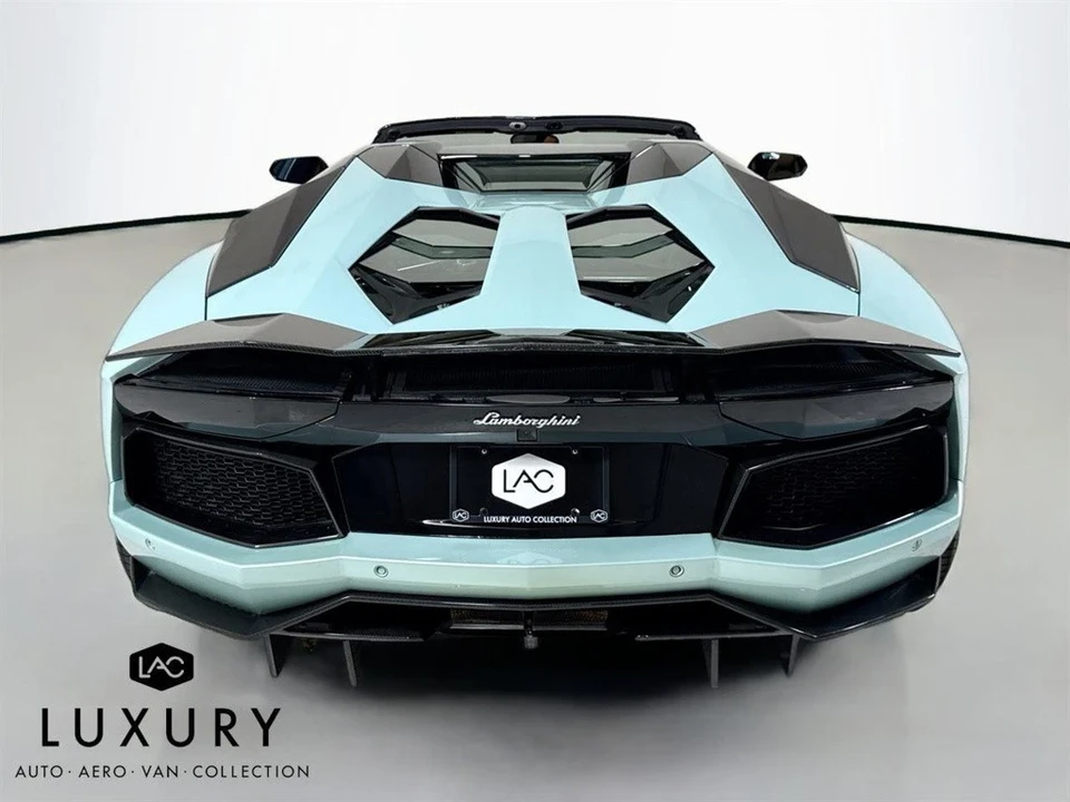 2015 Lamborghini Aventador LP700-4 - Image 5 of 12