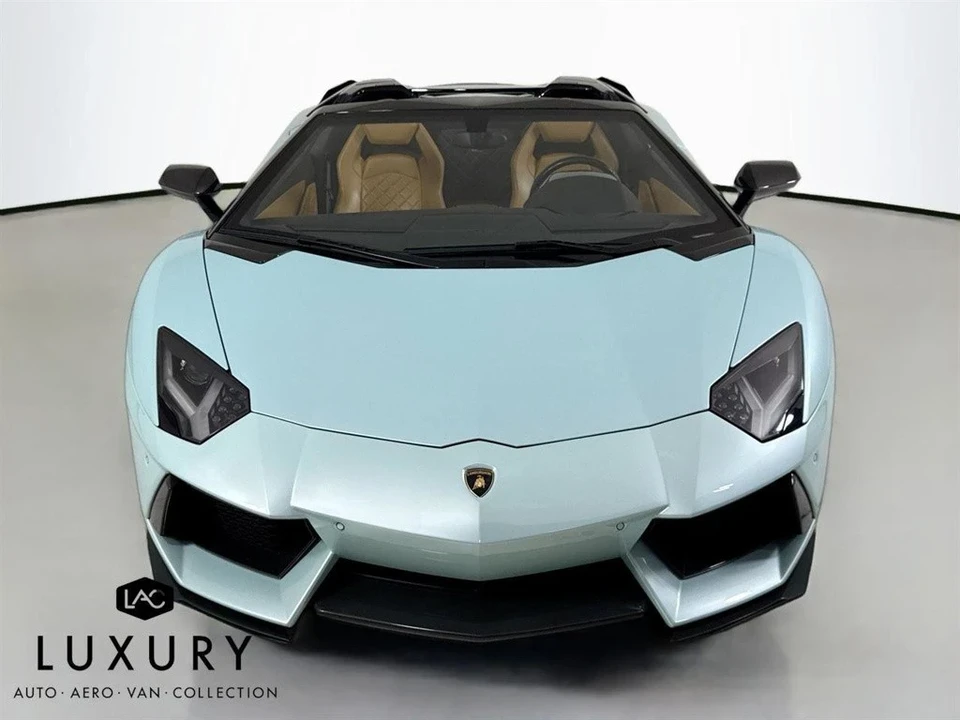 2015 Lamborghini Aventador LP700-4 - Image 10 of 12