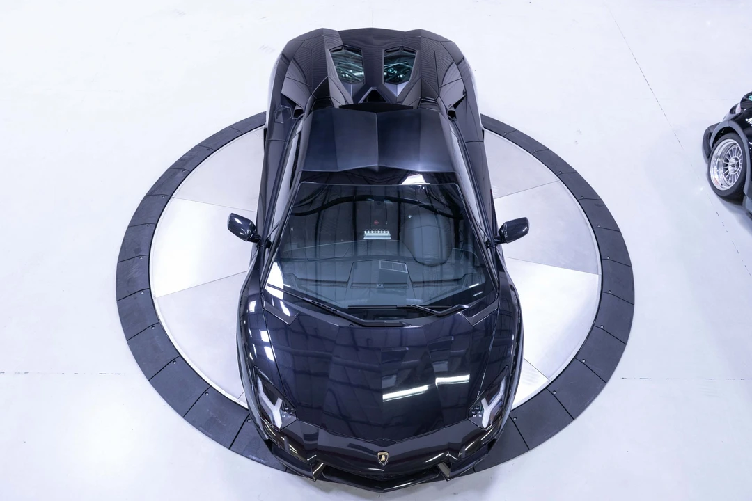 2015 Lamborghini Aventador LP700-4 - Image 30 of 31