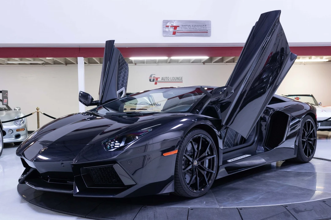 2015 Lamborghini Aventador LP700-4 - Image 9 of 31