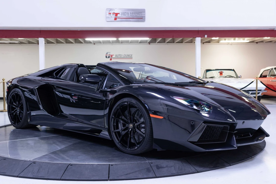 2015 Lamborghini Aventador LP700-4 - Image 25 of 31