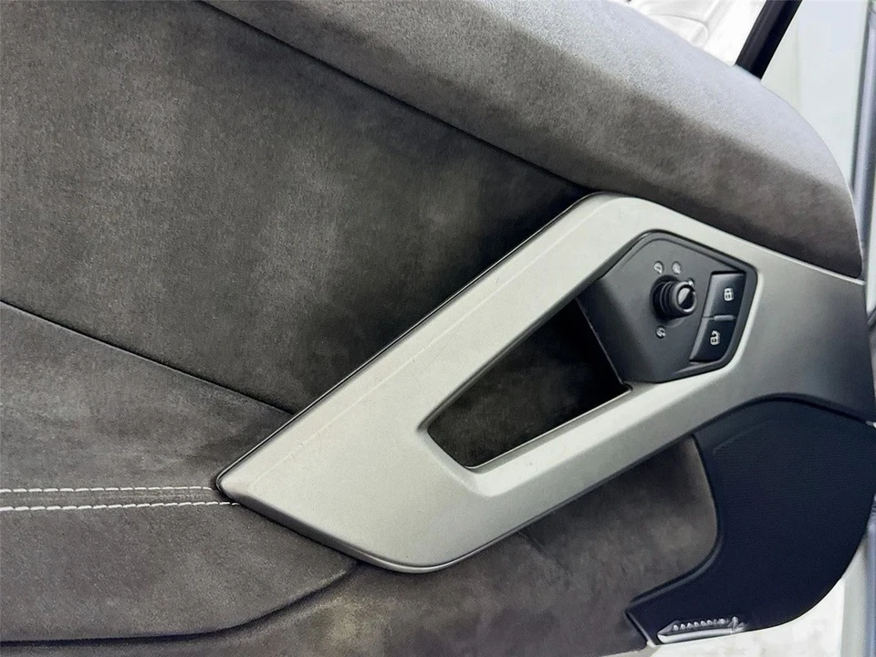 2015 Lamborghini Aventador LP700-4 - Image 12 of 12