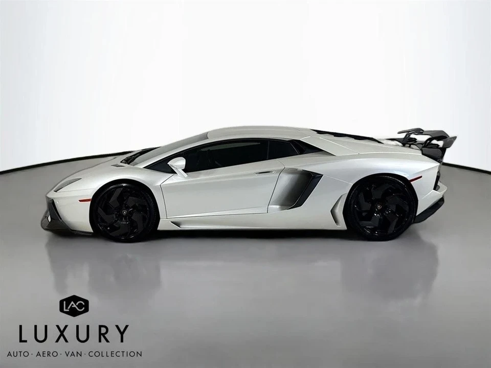 2015 Lamborghini Aventador LP700-4 - Image 3 of 12