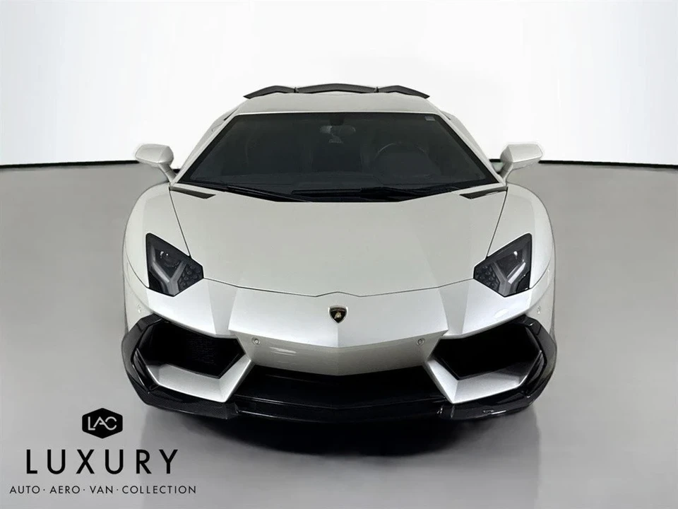 2015 Lamborghini Aventador LP700-4 - Image 8 of 12