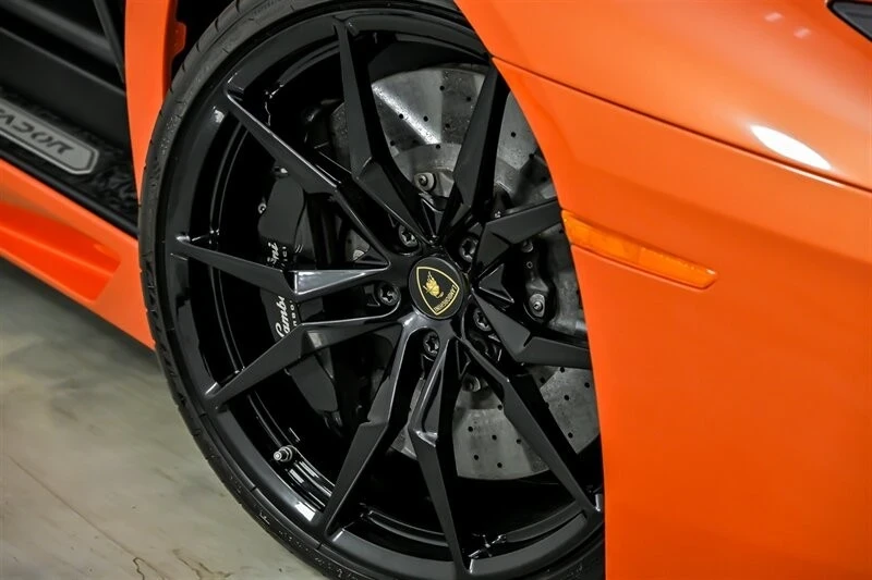 2015 Lamborghini Aventador LP700-4 - Image 4 of 21