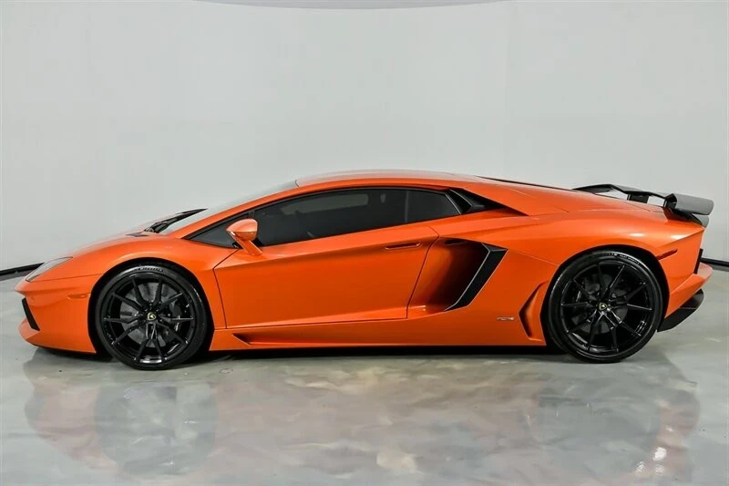 2015 Lamborghini Aventador LP700-4 - Image 8 of 21