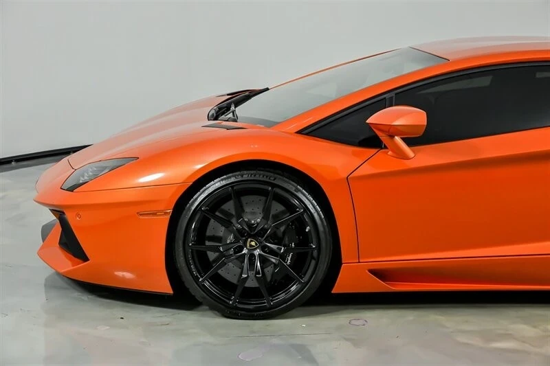 2015 Lamborghini Aventador LP700-4 - Image 7 of 21