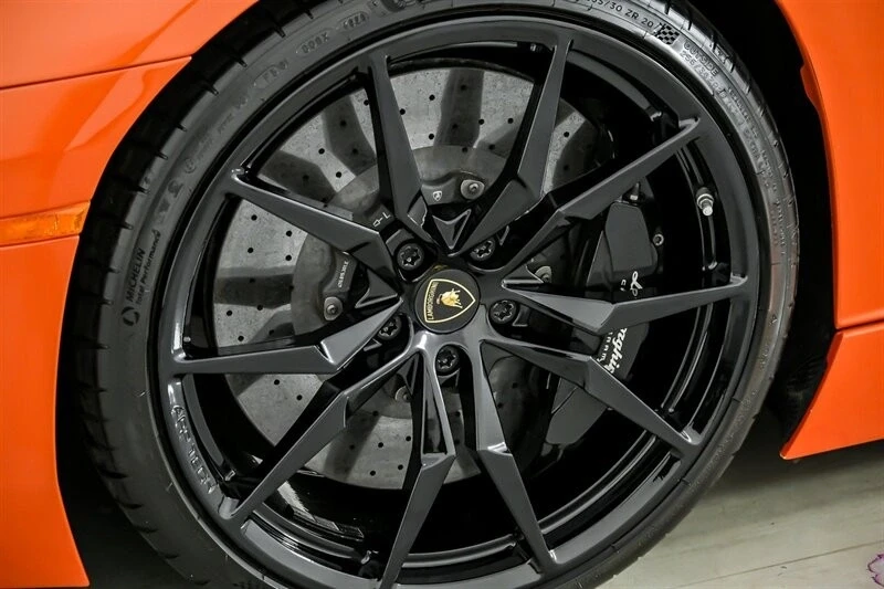 2015 Lamborghini Aventador LP700-4 - Image 18 of 21