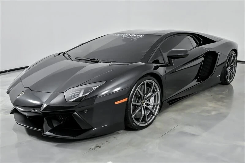 2015 Lamborghini Aventador LP700-4 - Image 6 of 12
