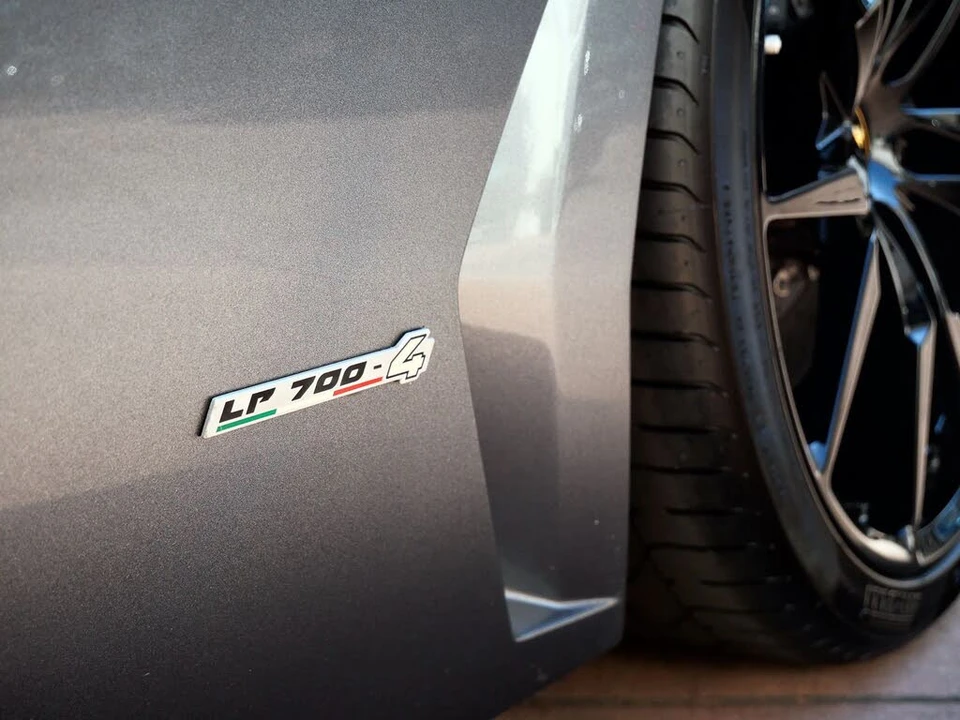 2015 Lamborghini Aventador LP700-4 - Image 18 of 29
