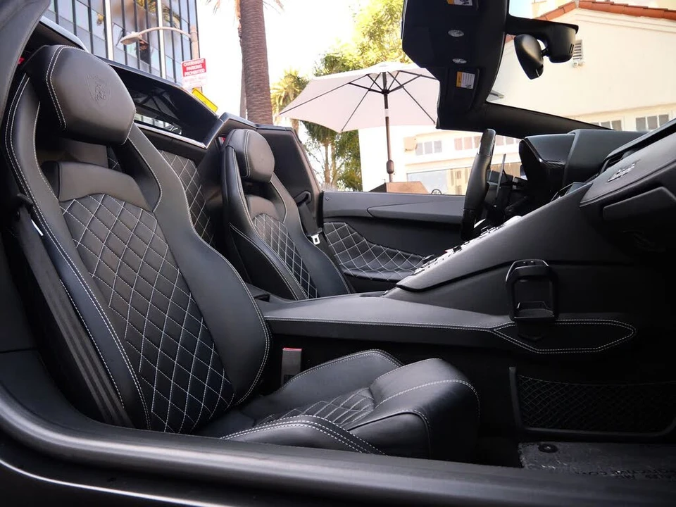 2015 Lamborghini Aventador LP700-4 - Image 8 of 29