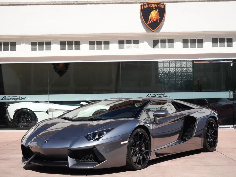 2015 Lamborghini Aventador LP700-4 - Image 10 of 29