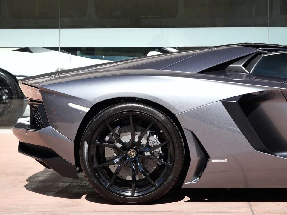 2015 Lamborghini Aventador LP700-4 - Image 14 of 29
