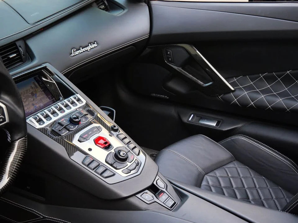 2015 Lamborghini Aventador LP700-4 - Image 21 of 29