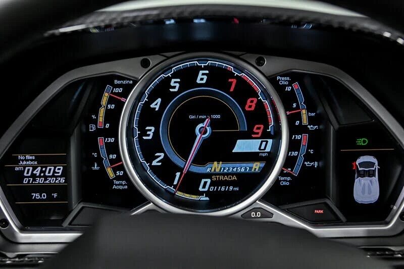 2015 Lamborghini Aventador LP700-4 - Image 23 of 31