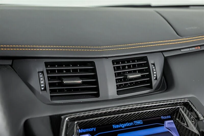 2015 Lamborghini Aventador LP700-4 - Image 25 of 31