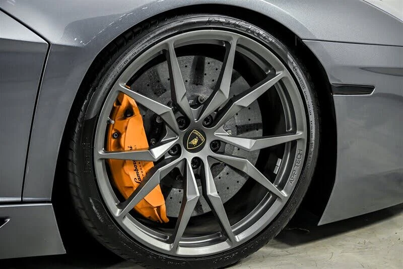 2015 Lamborghini Aventador LP700-4 - Image 11 of 31