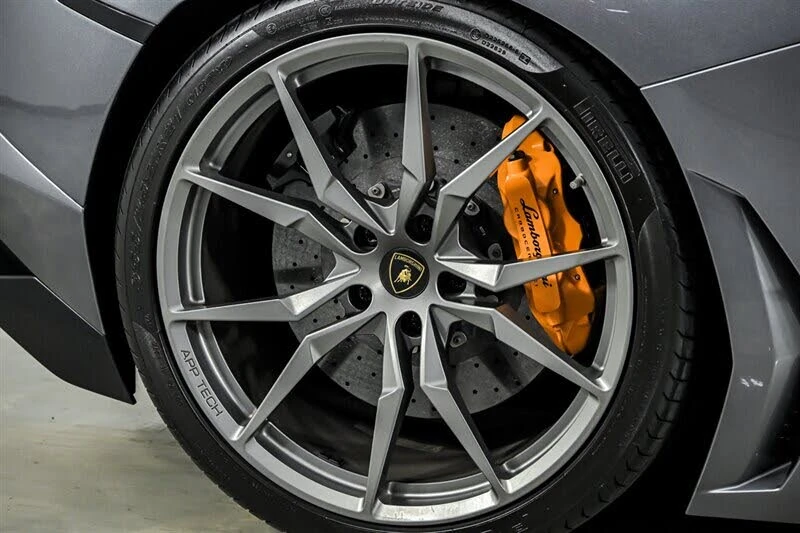 2015 Lamborghini Aventador LP700-4 - Image 12 of 31
