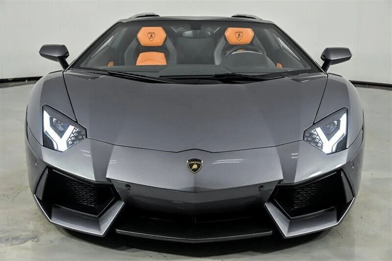 2015 Lamborghini Aventador LP700-4 - Image 4 of 31