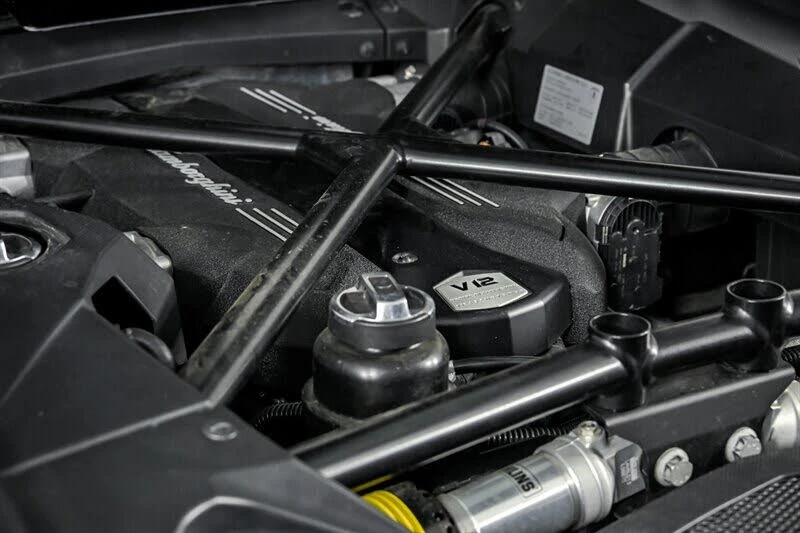 2015 Lamborghini Aventador LP700-4 - Image 15 of 31