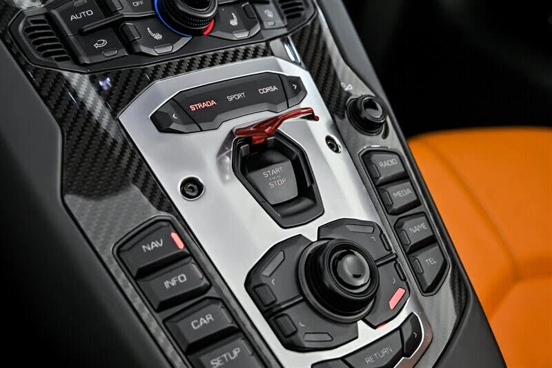 2015 Lamborghini Aventador LP700-4 - Image 31 of 31