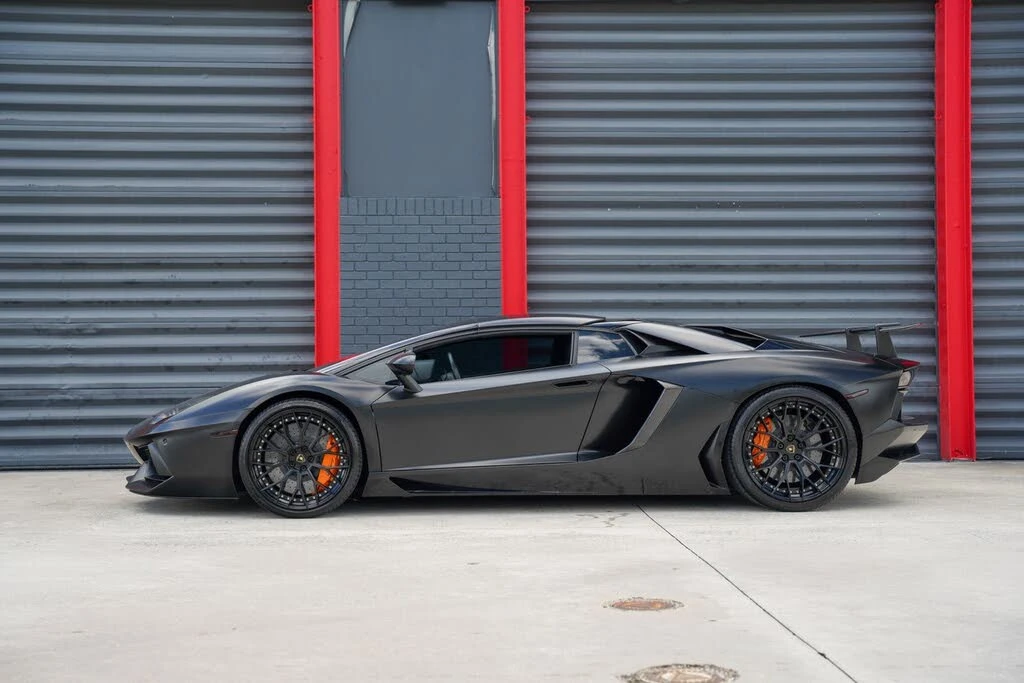 2015 Lamborghini Aventador LP700-4 - Image 10 of 31