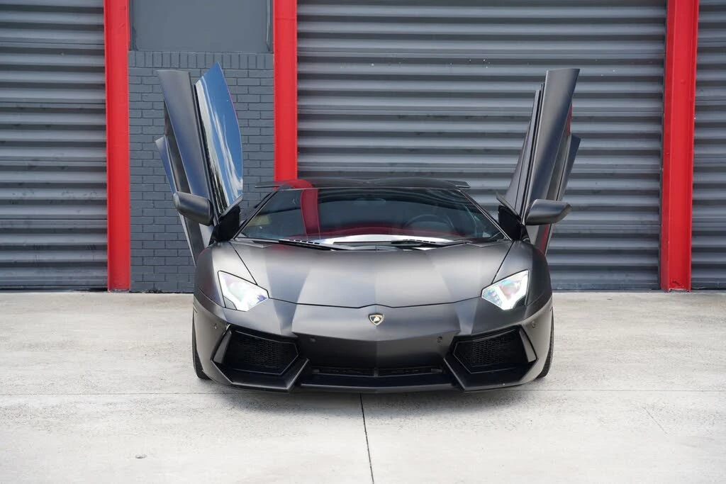 2015 Lamborghini Aventador LP700-4 - Image 5 of 31