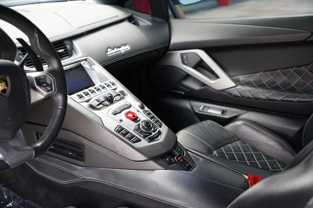 2015 Lamborghini Aventador LP700-4 - Image 22 of 31