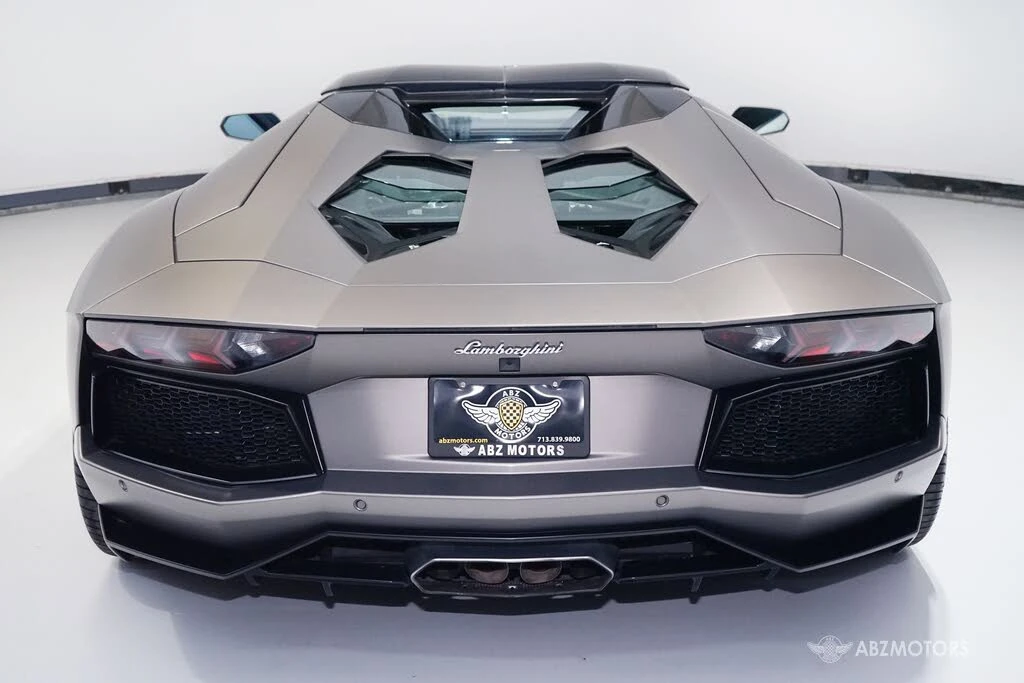 2015 Lamborghini Aventador LP700-4 - Image 8 of 30