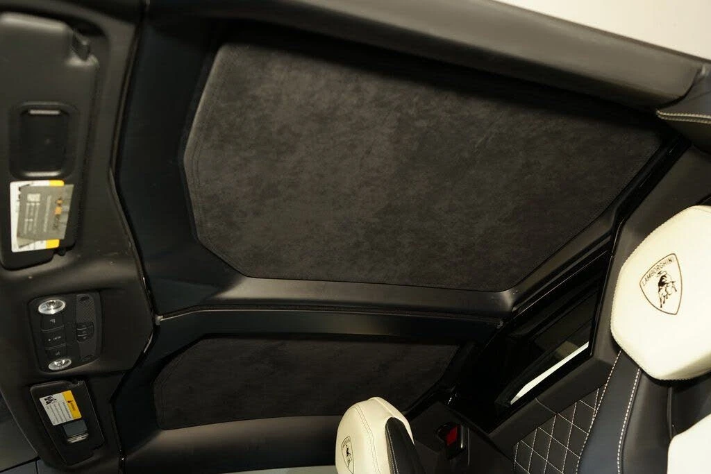 2015 Lamborghini Aventador LP700-4 - Image 23 of 30