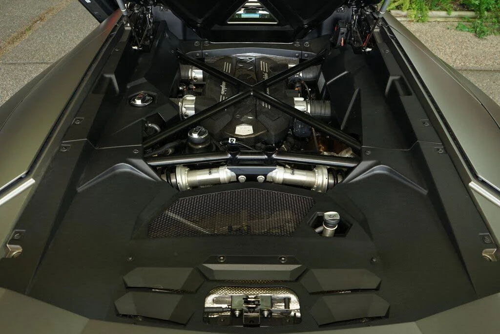 2015 Lamborghini Aventador LP700-4 - Image 27 of 30