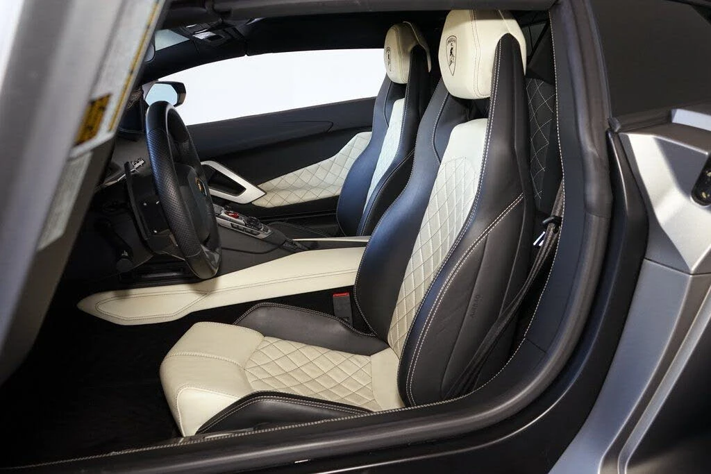 2015 Lamborghini Aventador LP700-4 - Image 12 of 30