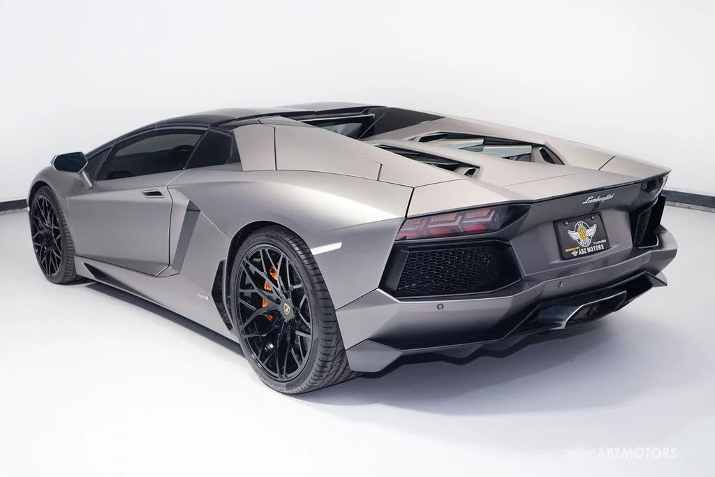 2015 Lamborghini Aventador LP700-4 - Image 7 of 30