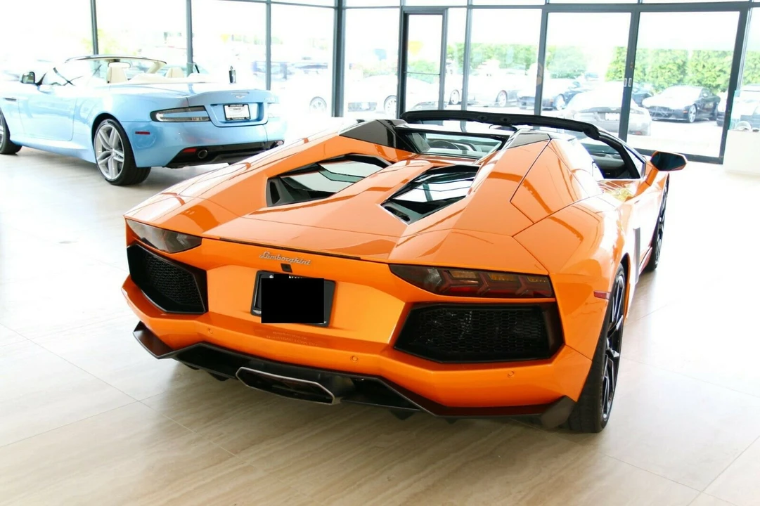2015 Lamborghini Aventador LP700-4 - Image 6 of 18
