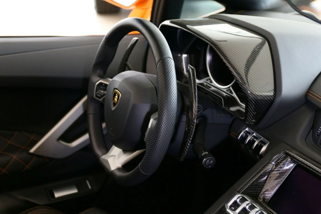 2015 Lamborghini Aventador LP700-4 - Image 9 of 18