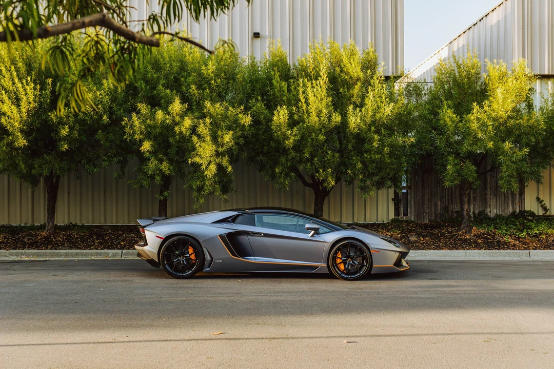 2015 Lamborghini Aventador LP700-4 - Image 7 of 31