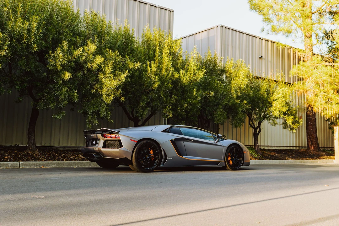 2015 Lamborghini Aventador LP700-4 - Image 5 of 31