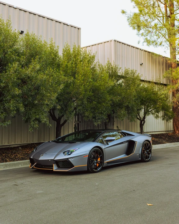 2015 Lamborghini Aventador LP700-4 - Image 3 of 31