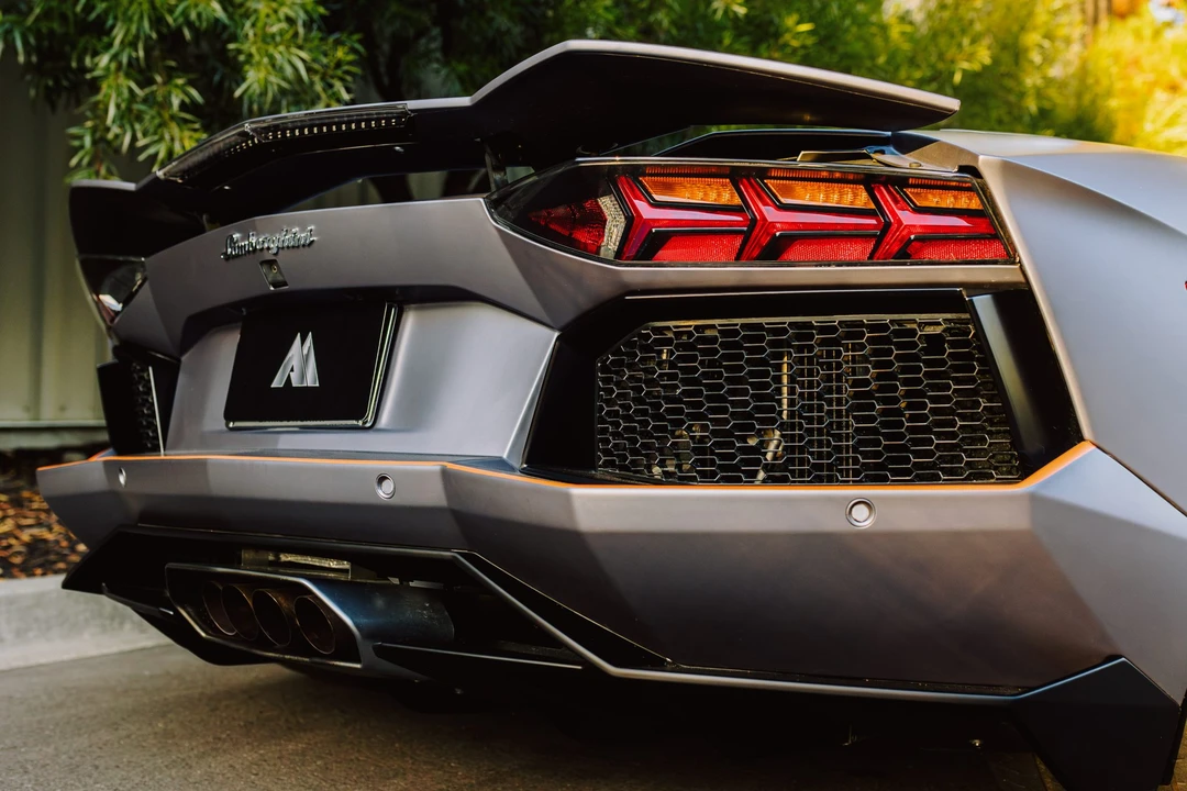 2015 Lamborghini Aventador LP700-4 - Image 29 of 31