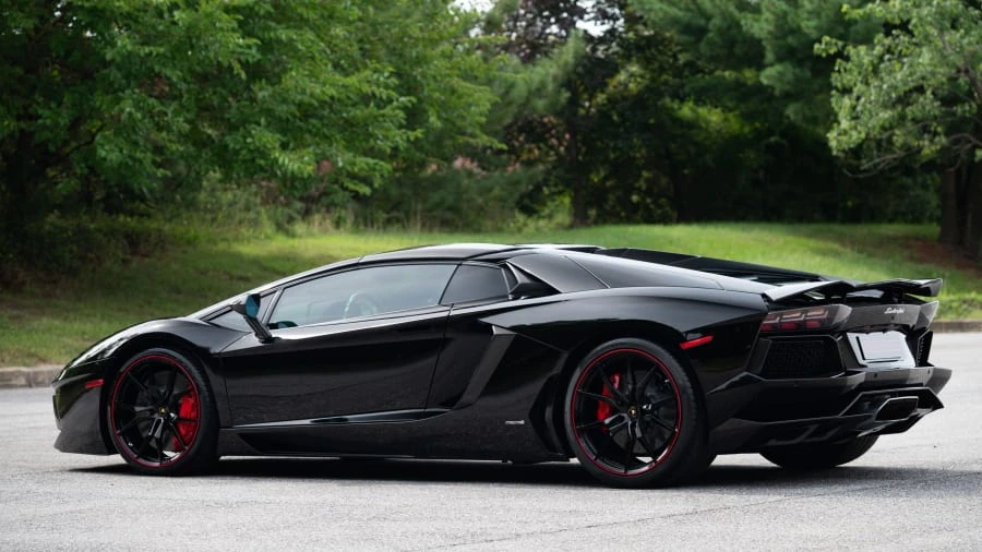 2015 Lamborghini Aventador LP700-4 - Image 3 of 31